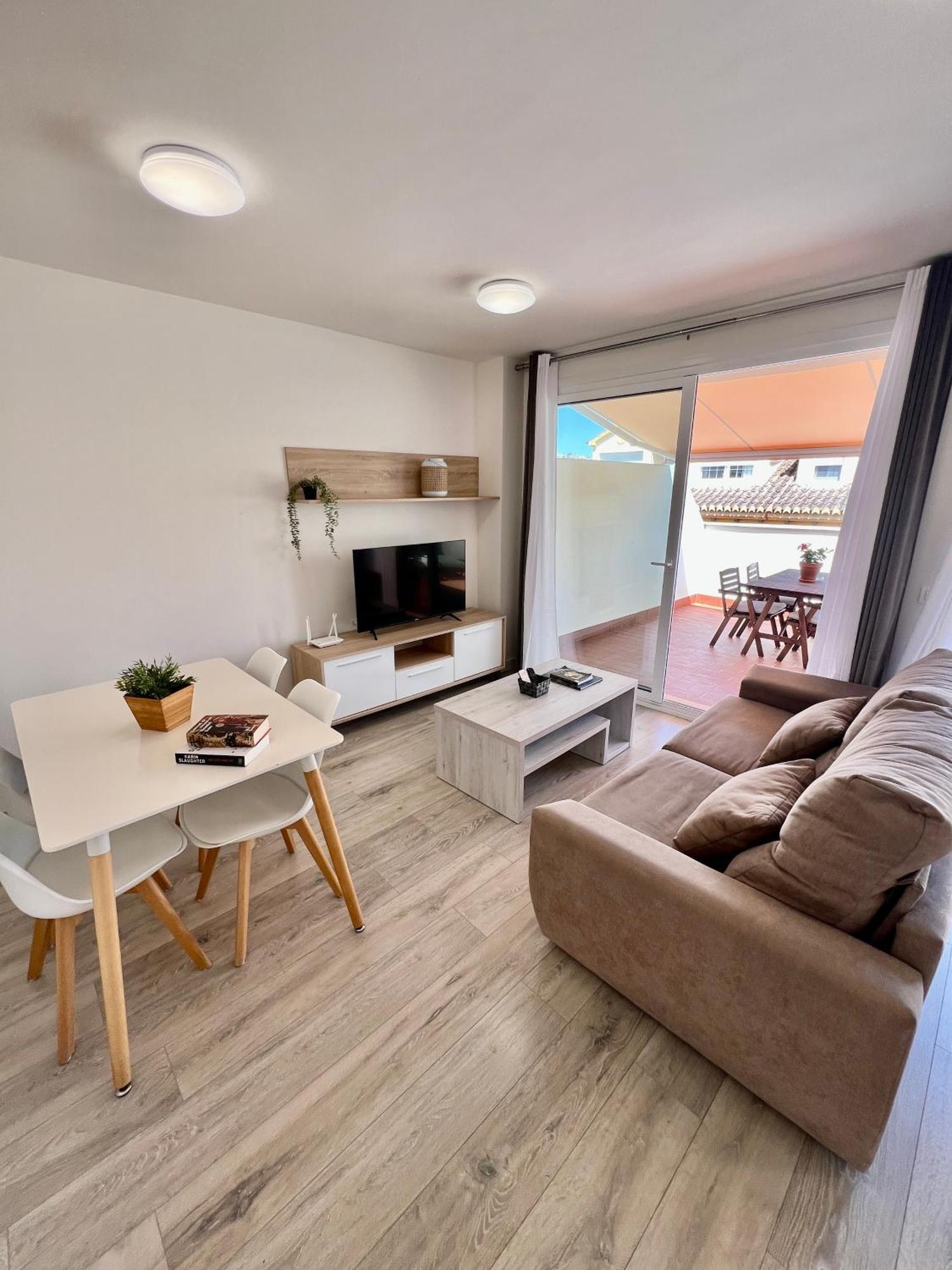 Apartamentos Rincon Del Mar Torre Del Mar Dış mekan fotoğraf