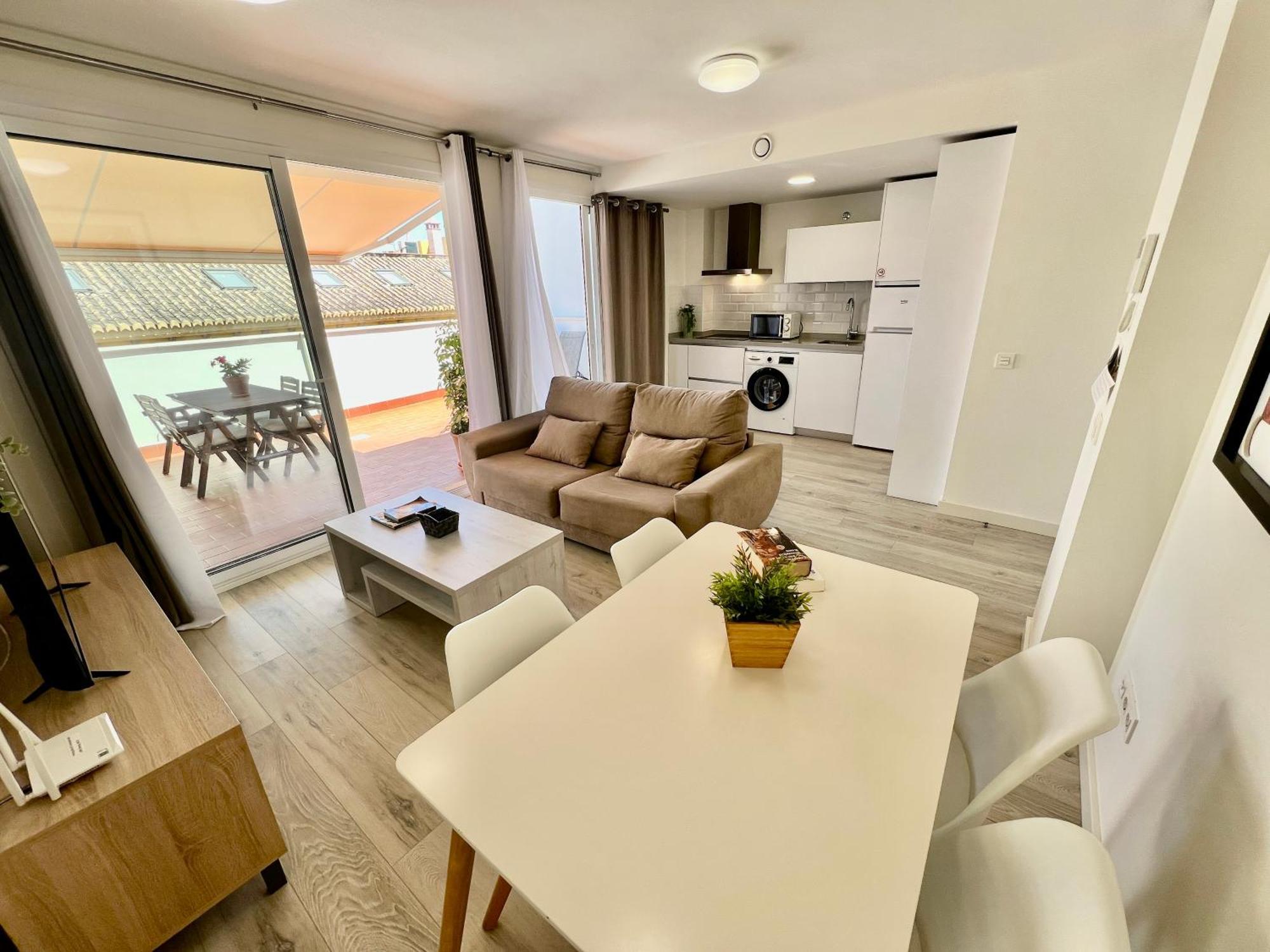 Apartamentos Rincon Del Mar Torre Del Mar Dış mekan fotoğraf