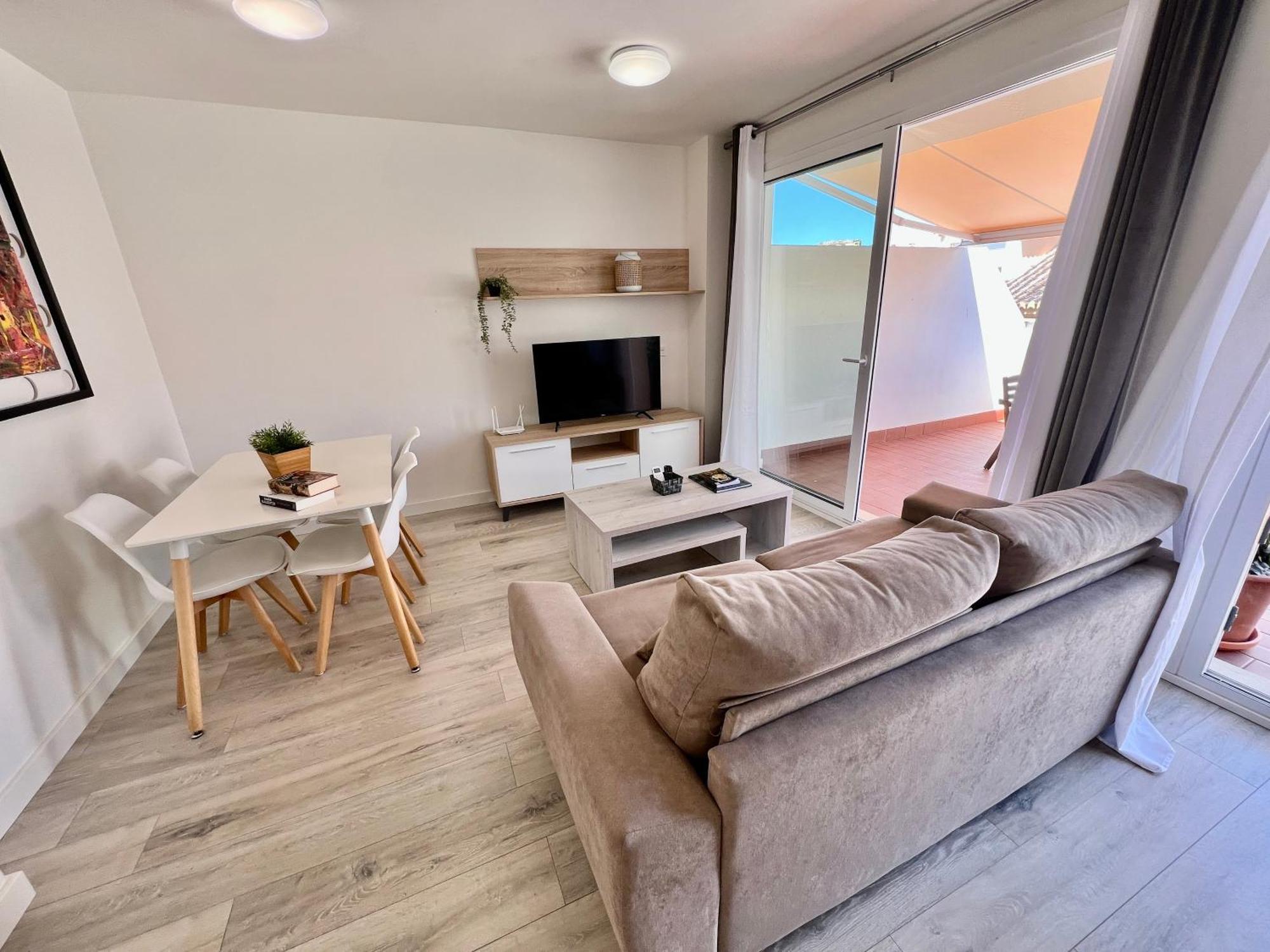 Apartamentos Rincon Del Mar Torre Del Mar Dış mekan fotoğraf