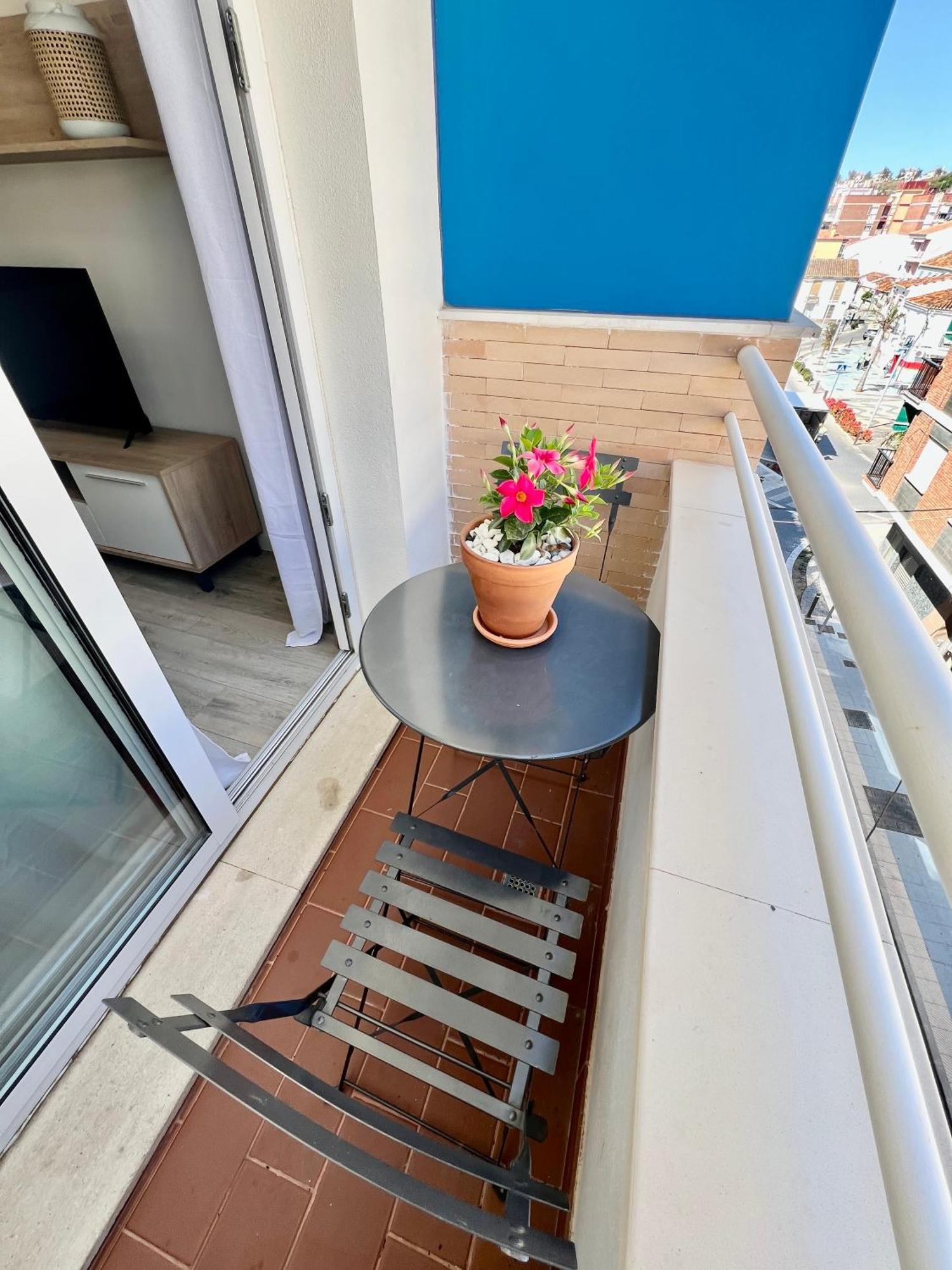 Apartamentos Rincon Del Mar Torre Del Mar Dış mekan fotoğraf