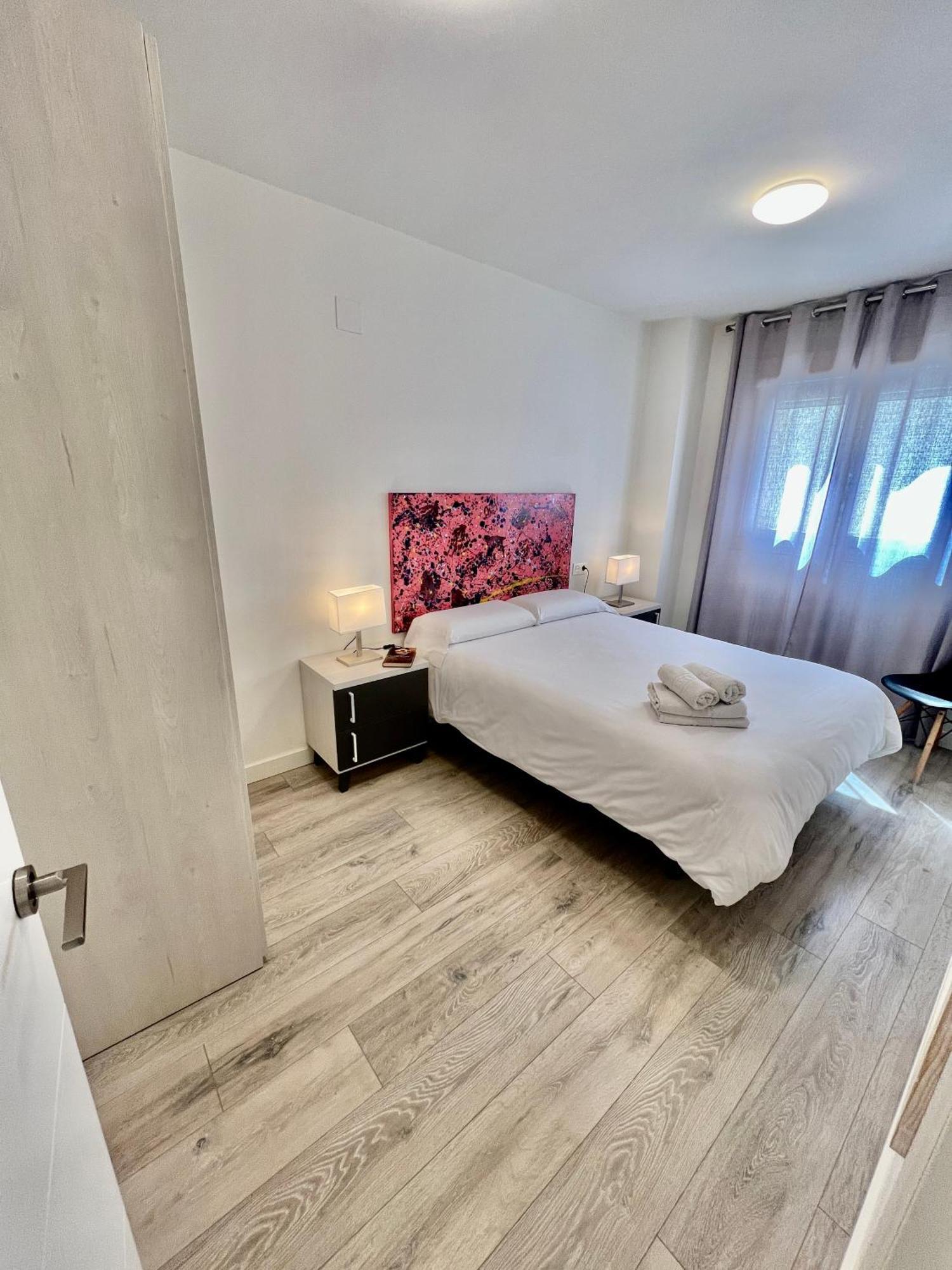 Apartamentos Rincon Del Mar Torre Del Mar Dış mekan fotoğraf