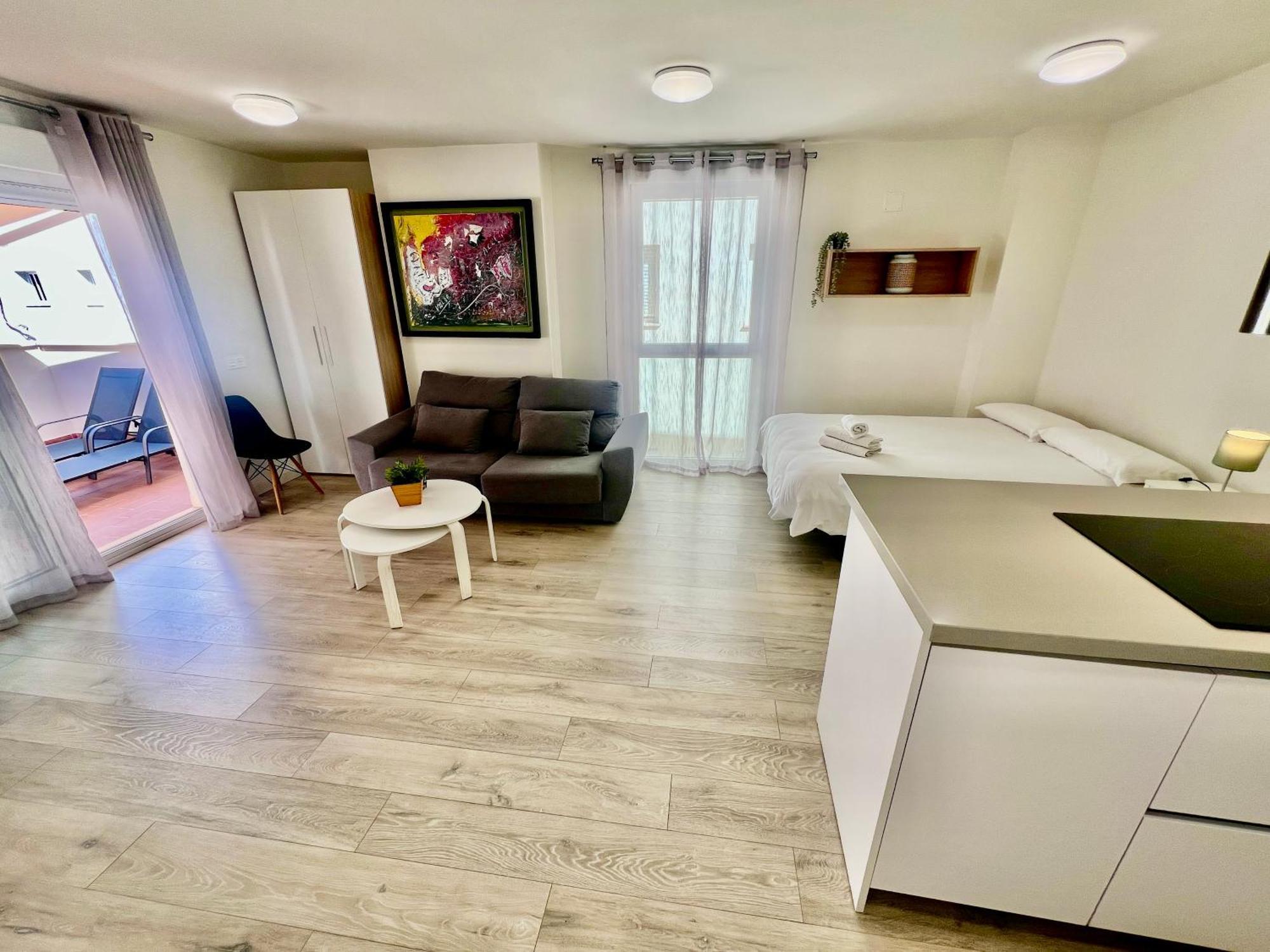 Apartamentos Rincon Del Mar Torre Del Mar Dış mekan fotoğraf